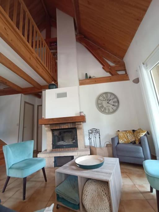 Maison De Montagne Au Calme Avec Cheminee Poubeau Экстерьер фото
